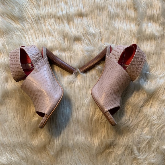 Jeffrey Campbell croc open toe shoes - Picture 6 of 7